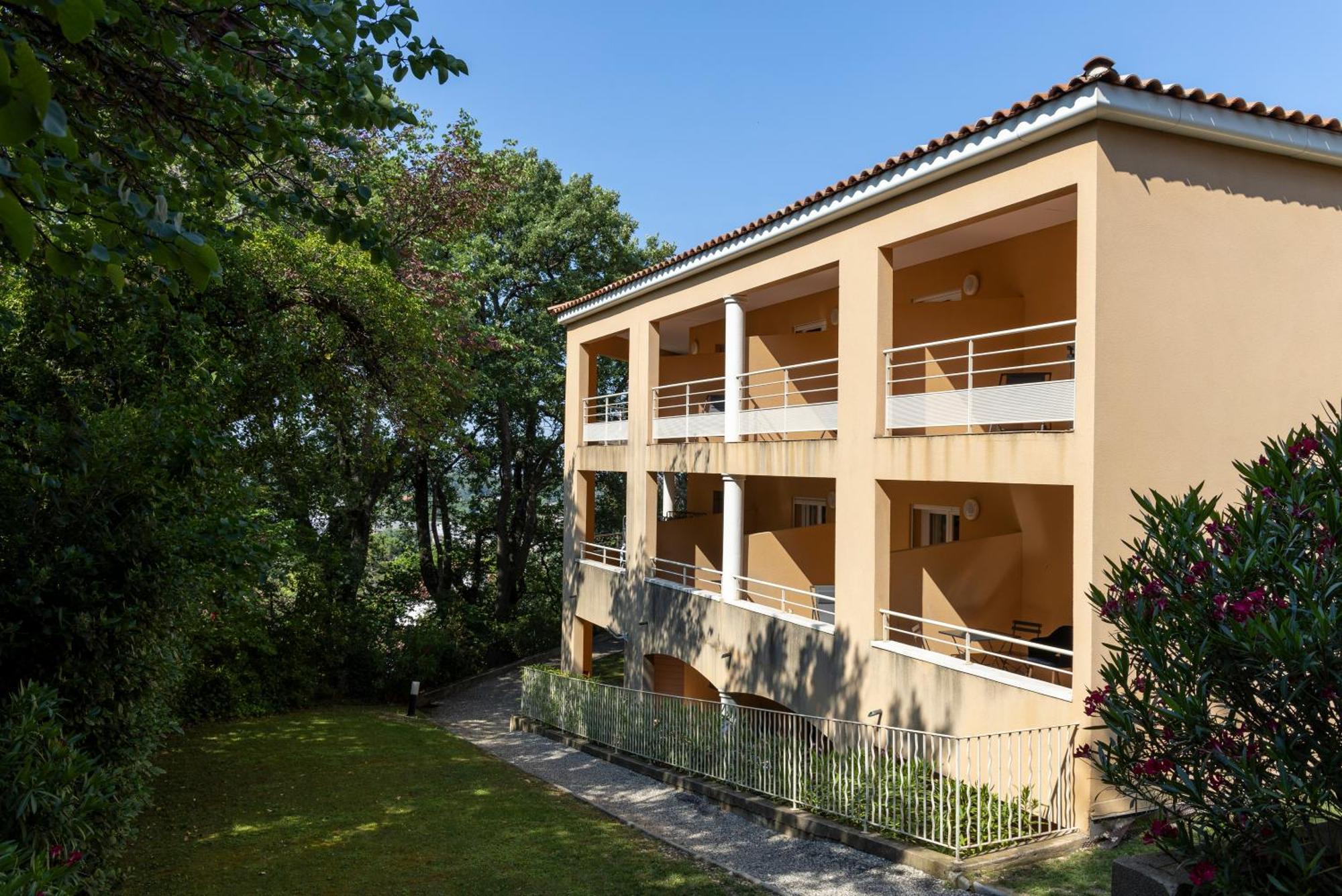 The Originals City, Hotel Cote Sud, Marseille Est Allauch Buitenkant foto