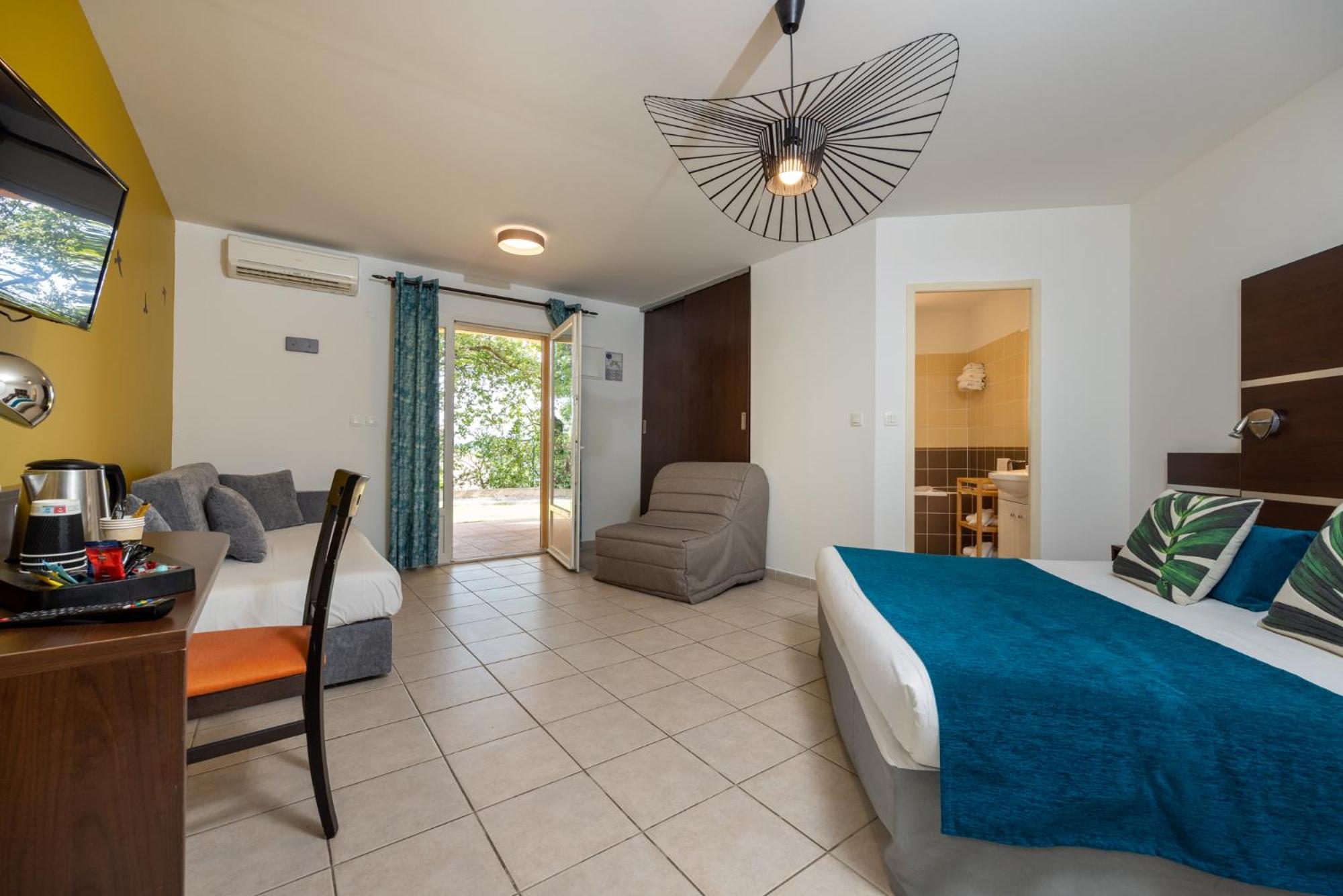 The Originals City, Hotel Cote Sud, Marseille Est Allauch Buitenkant foto