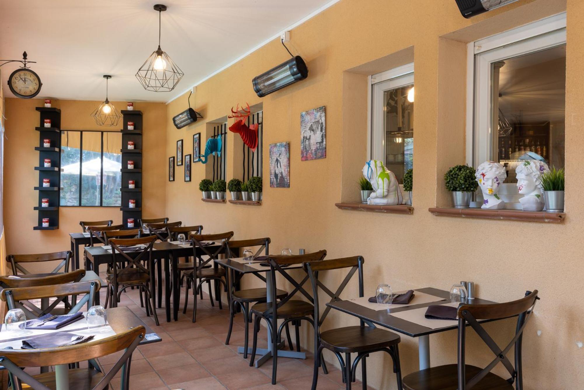 The Originals City, Hotel Cote Sud, Marseille Est Allauch Buitenkant foto
