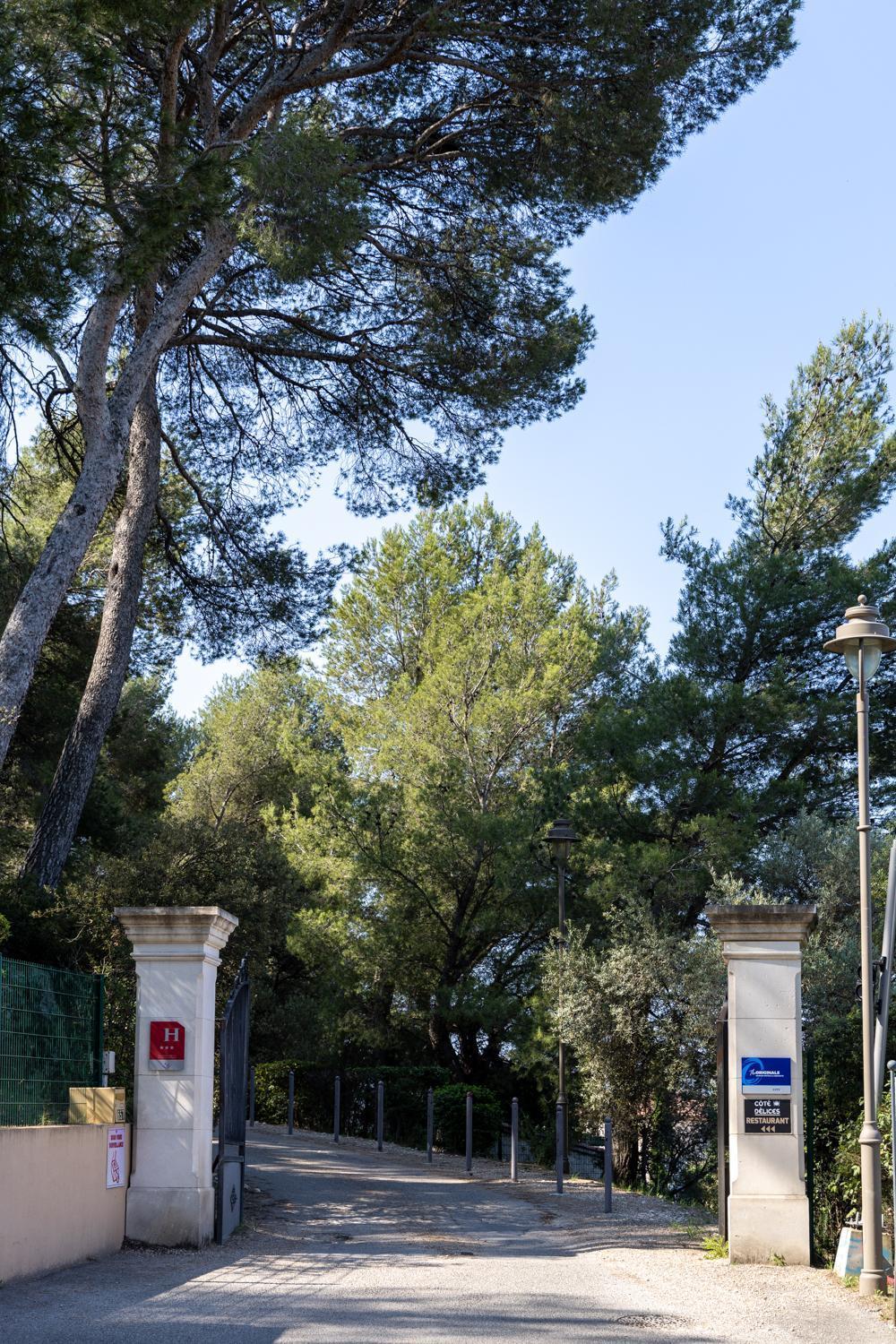 The Originals City, Hotel Cote Sud, Marseille Est Allauch Buitenkant foto