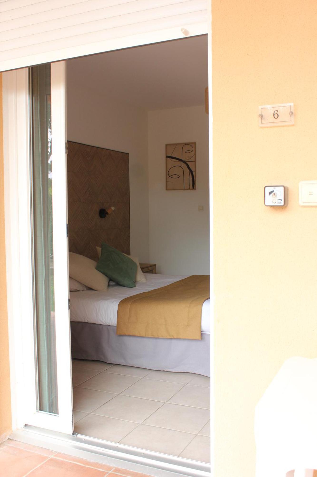 The Originals City, Hotel Cote Sud, Marseille Est Allauch Buitenkant foto