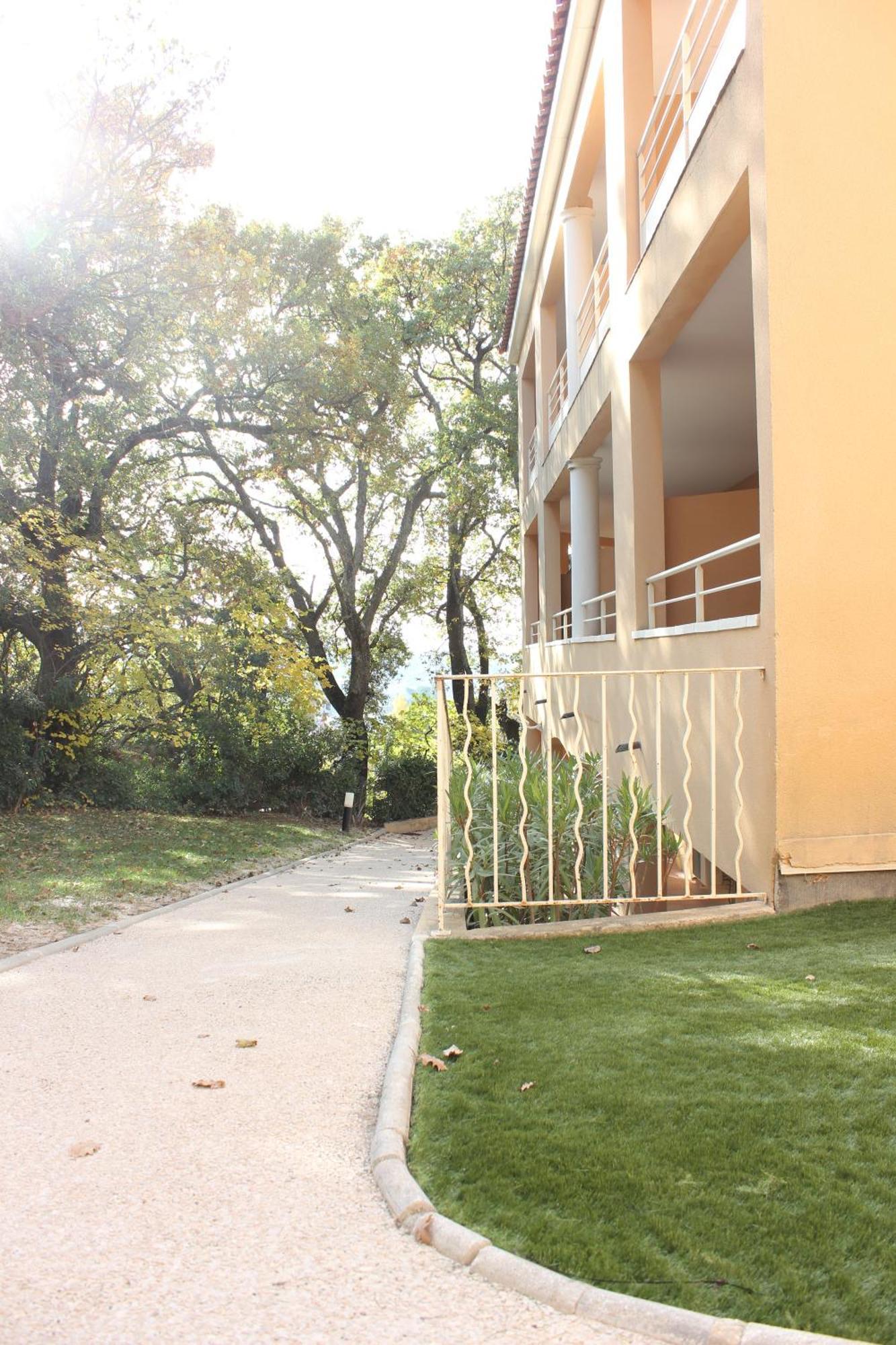The Originals City, Hotel Cote Sud, Marseille Est Allauch Buitenkant foto
